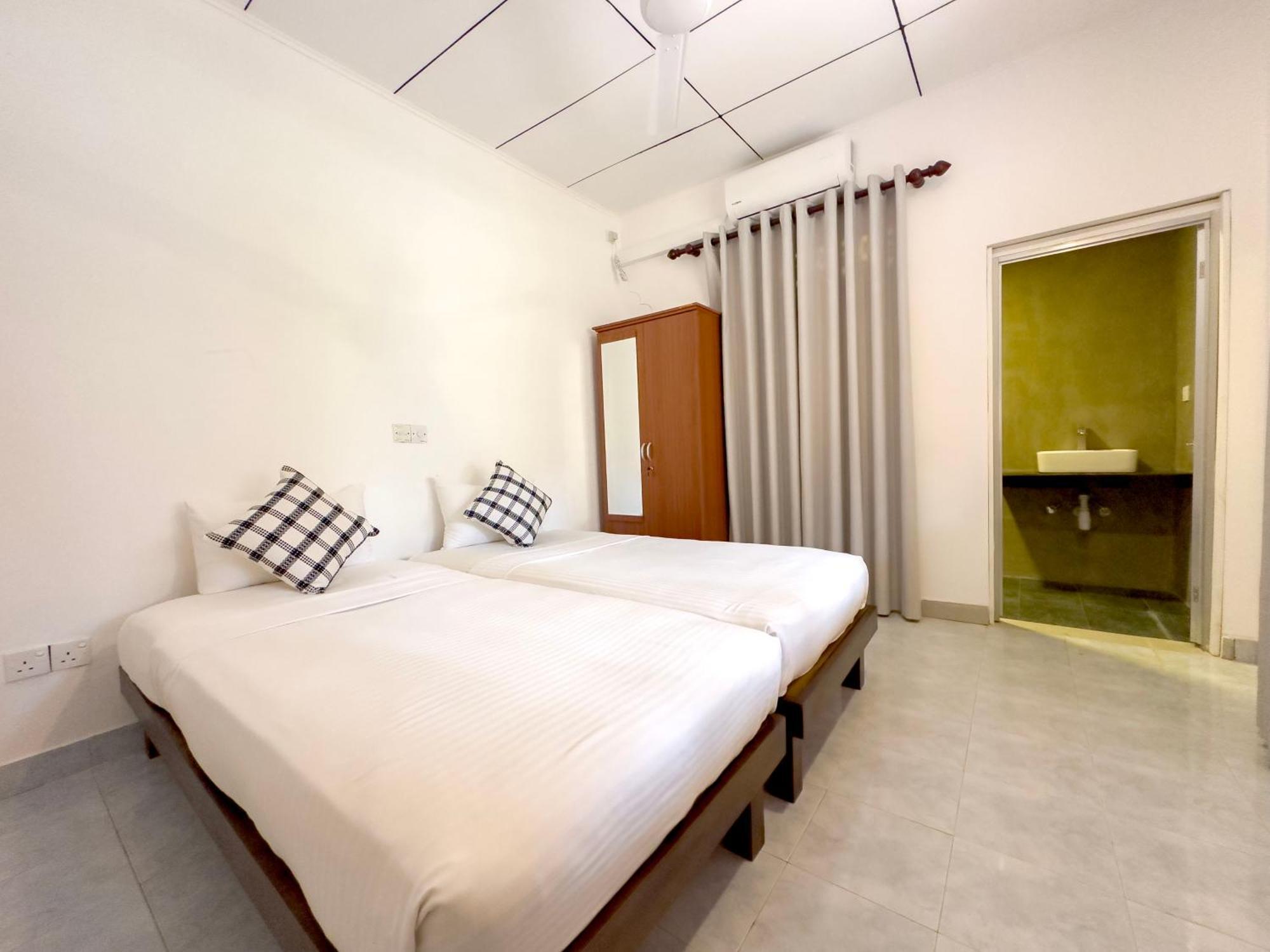Bungalow By Tropical Villa Weligama Kültér fotó